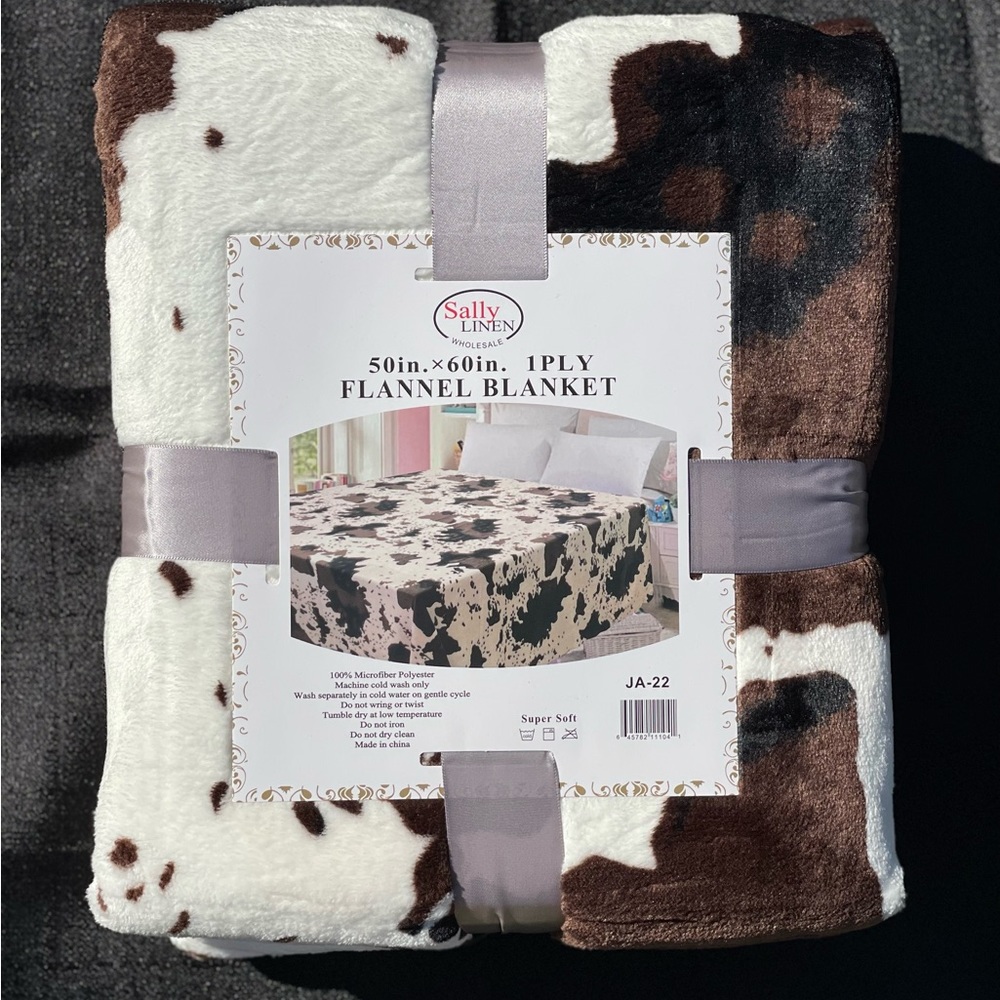 Fleece Cow Print Throw Blanket, Super Soft Flannel Cozy black white brown color